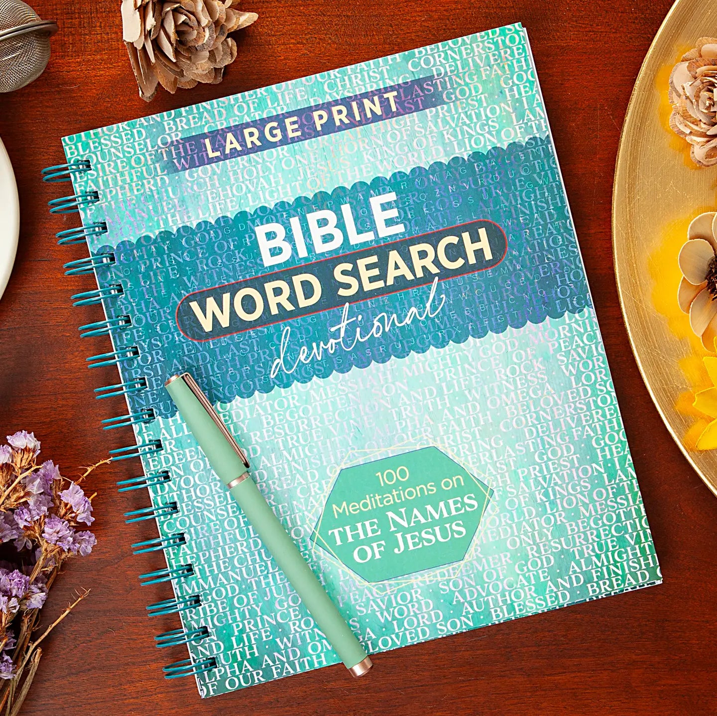 Bible Word Search Devotional | 100 Large Print Puzzles & Daily Encouragement