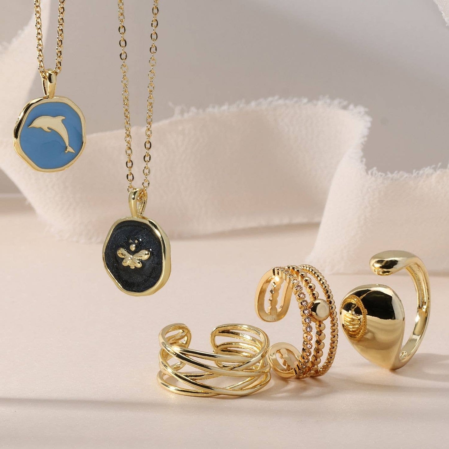 Bee Pendant Necklace