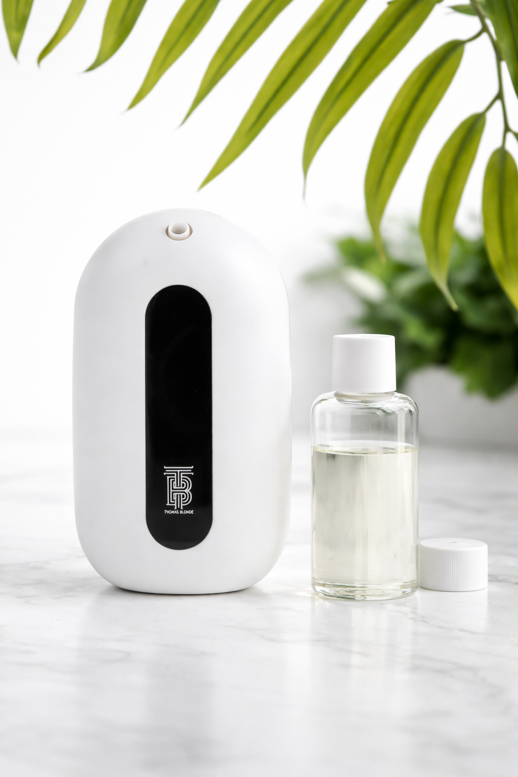 Thomas Blonde “Blondie On The Go” Wall Diffuser