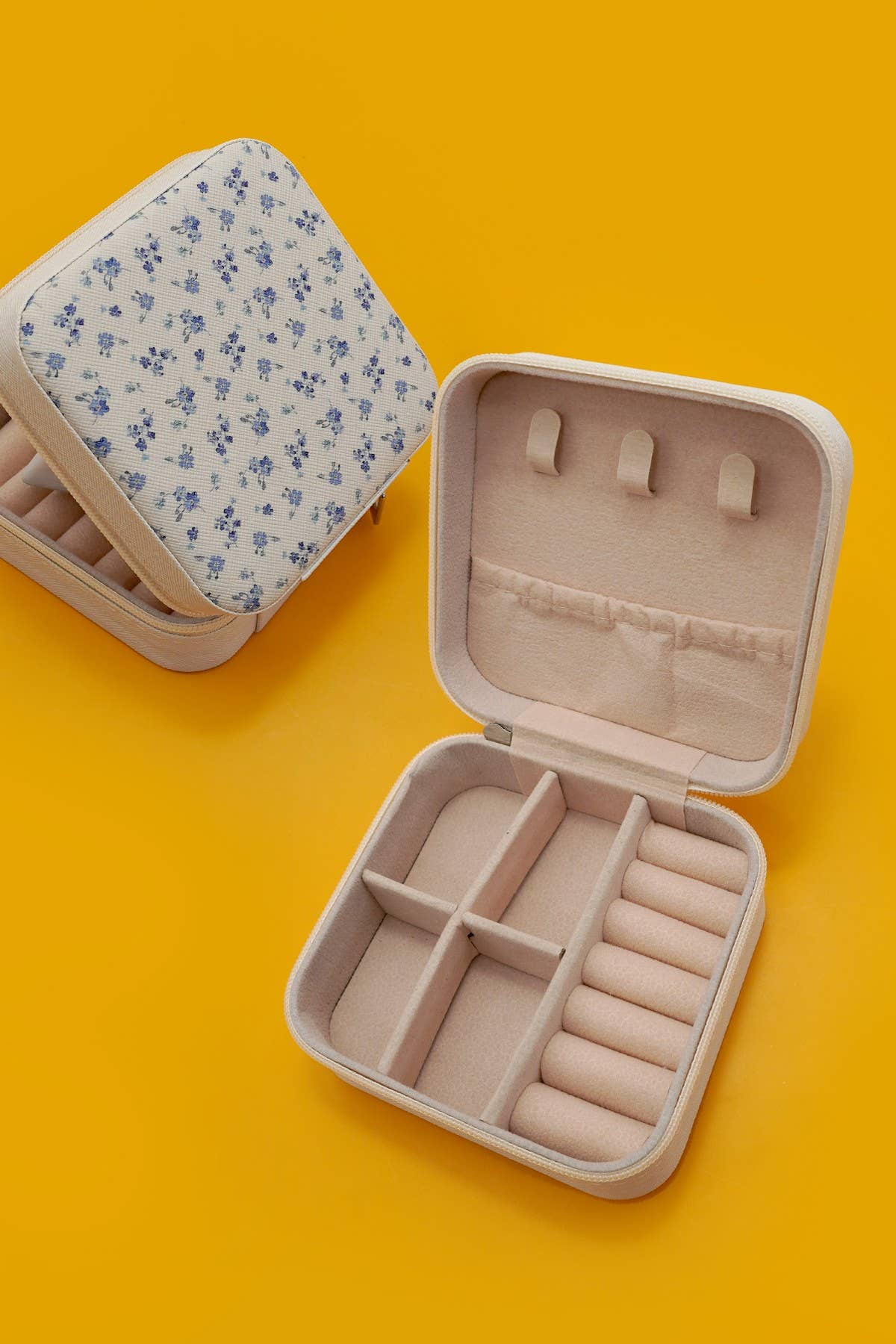 Jewelry Organizing Case