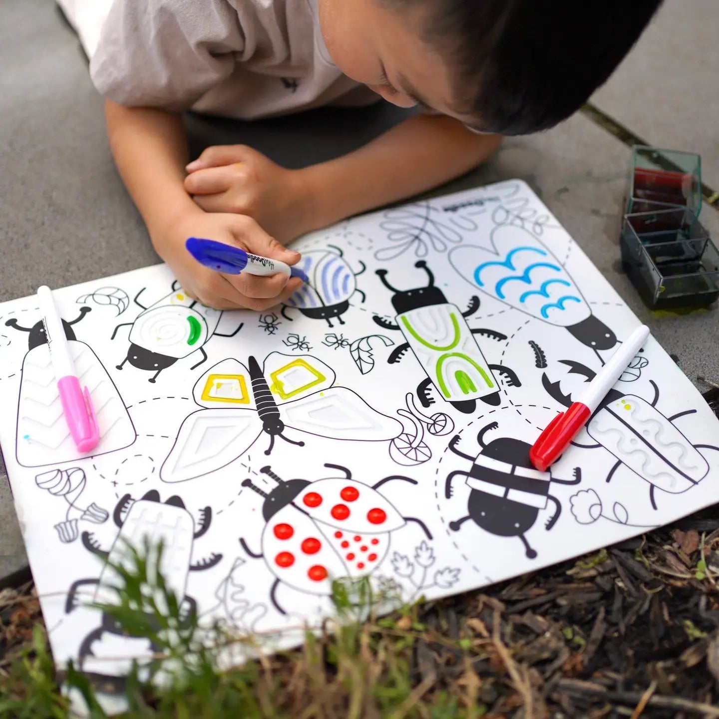 Busy Bugs Sensory Coloring & Doodle Mat