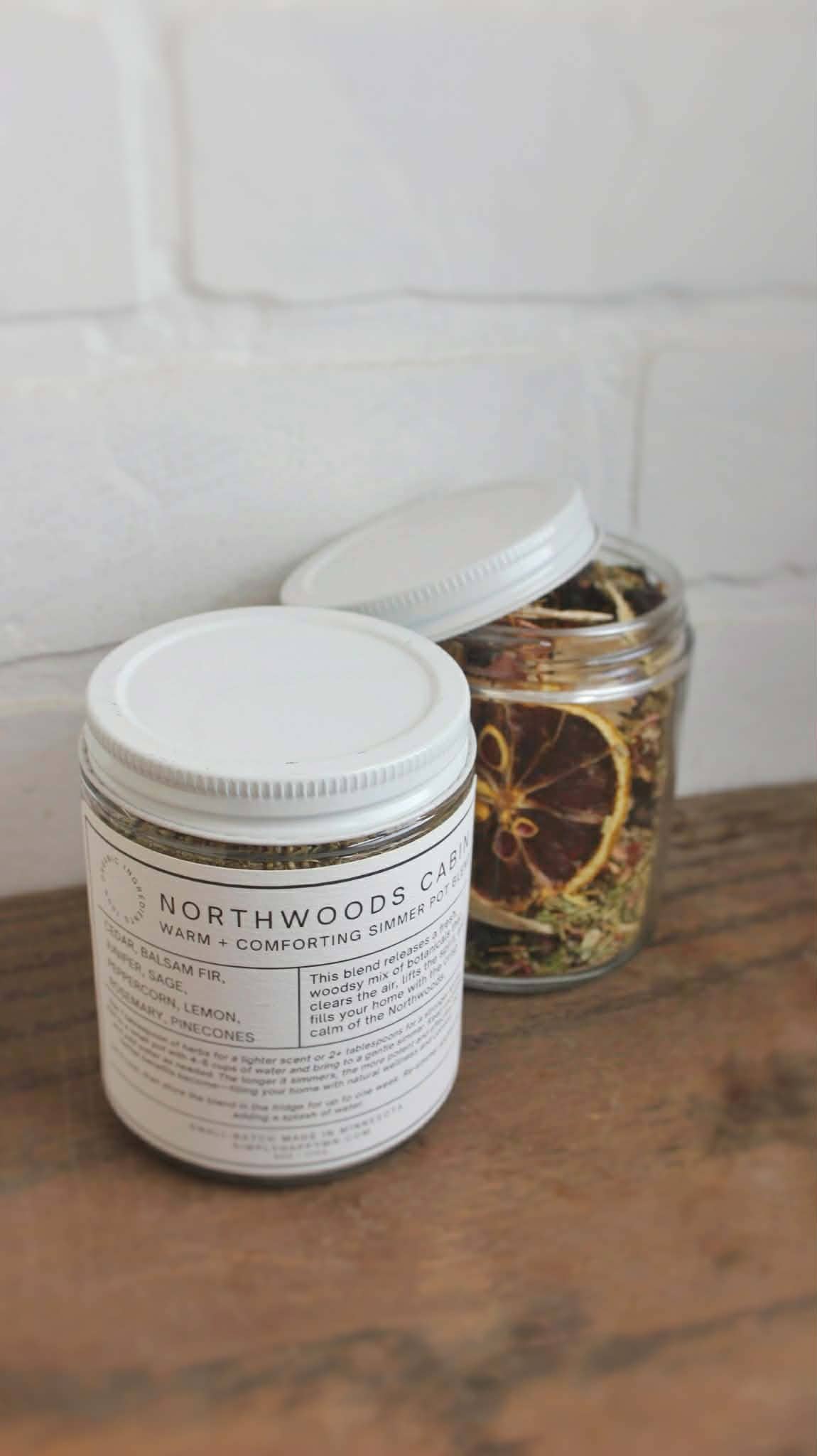 Northwoods Cabin | Warm + Comforting Simmer Pot Blend