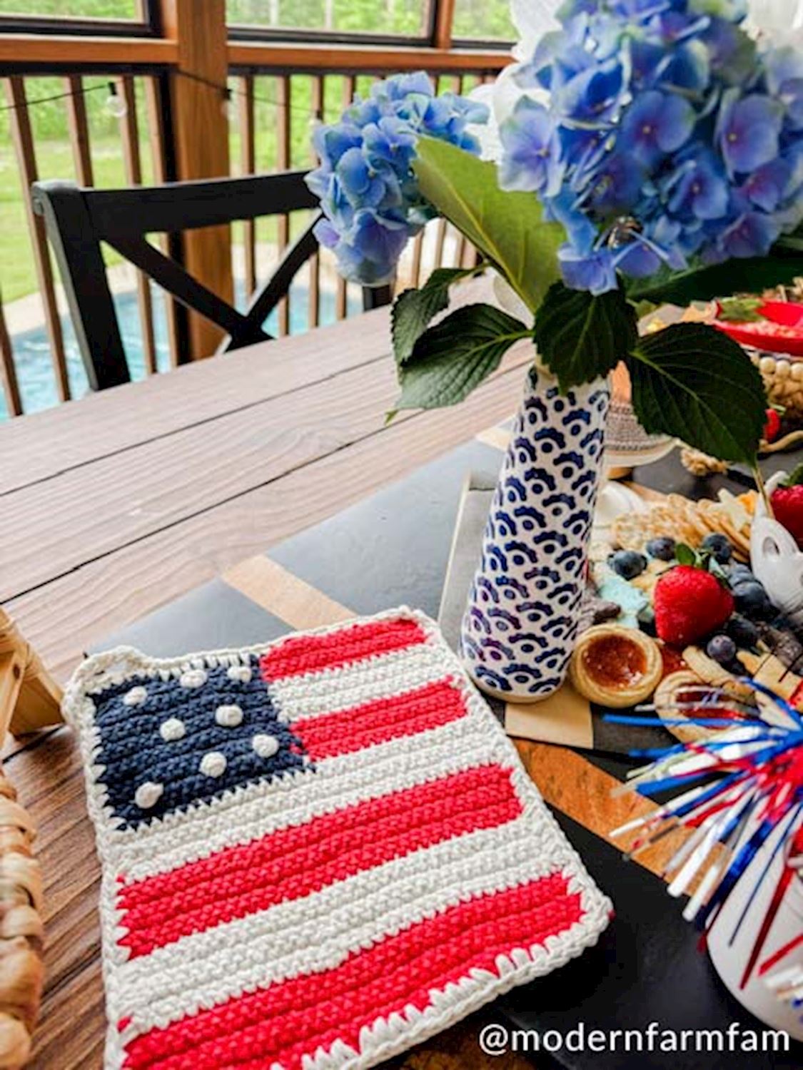 Americana Flag Pot Holder