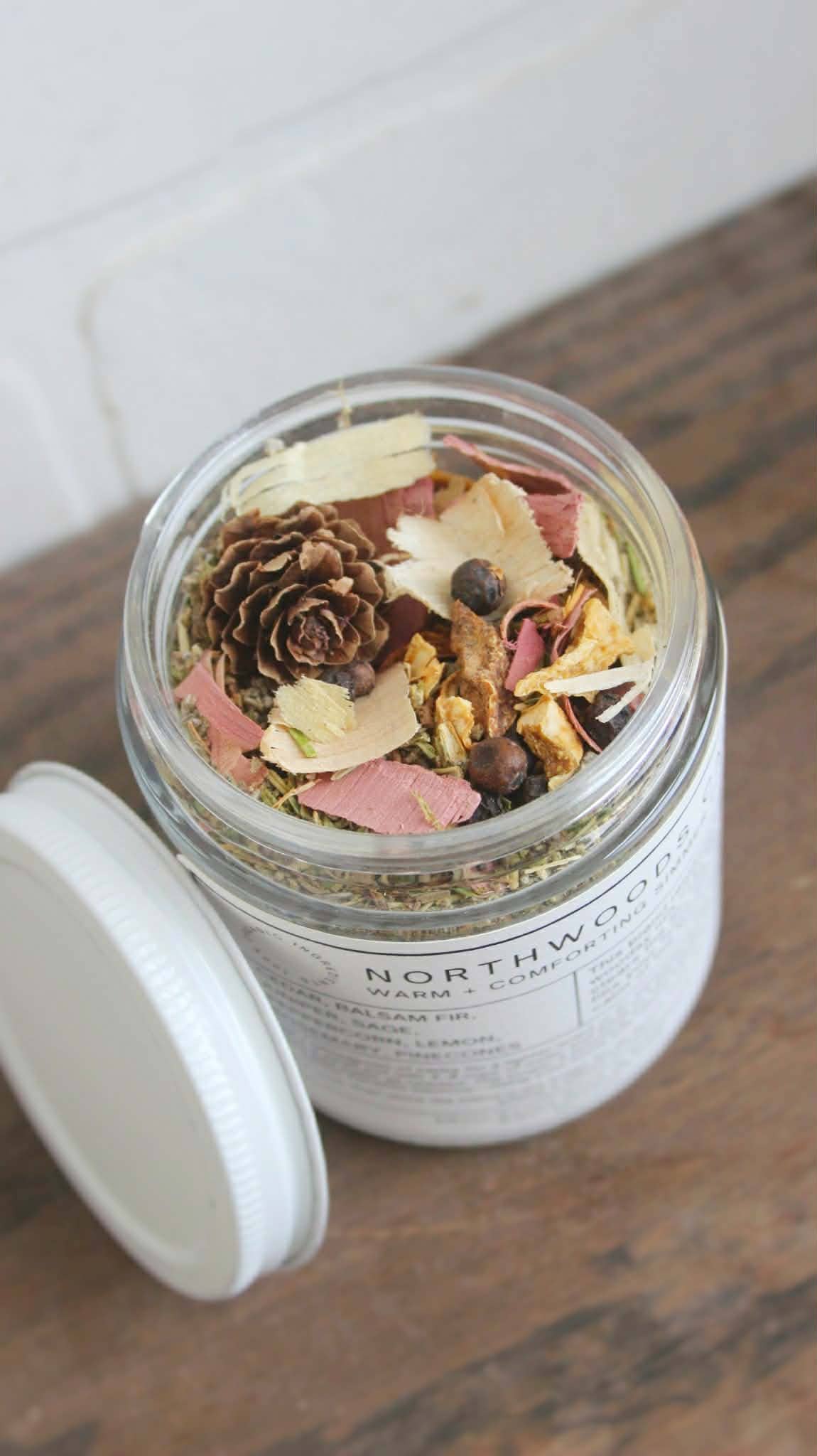 Northwoods Cabin | Warm + Comforting Simmer Pot Blend