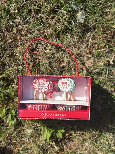 Cupcake Wrappers Paper 24pc Jesus is the Reason/Joy to the World