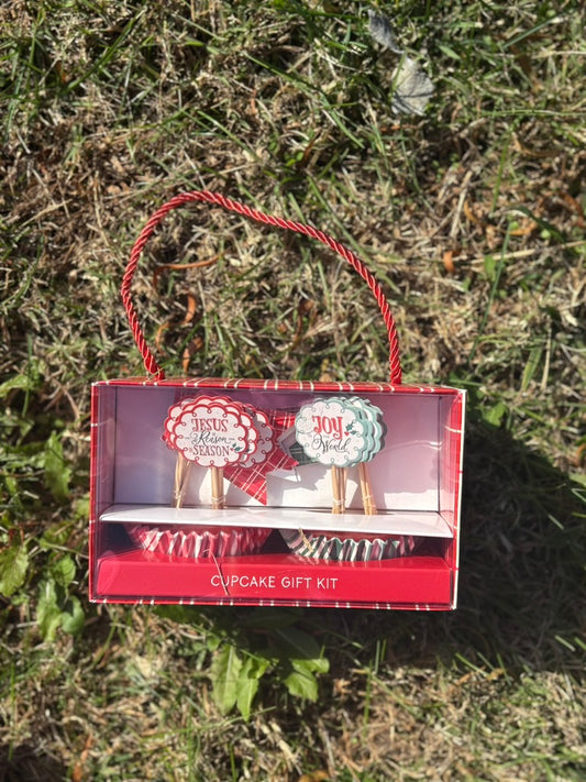 Cupcake Wrappers Paper 24pc Jesus is the Reason/Joy to the World