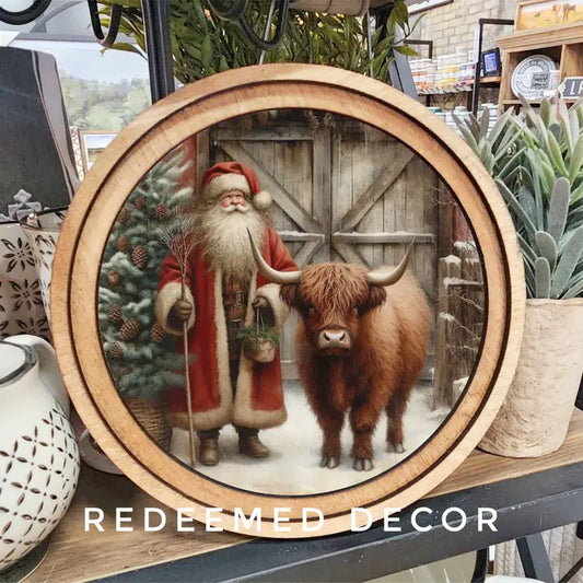 8" Round Highland Santa Art
