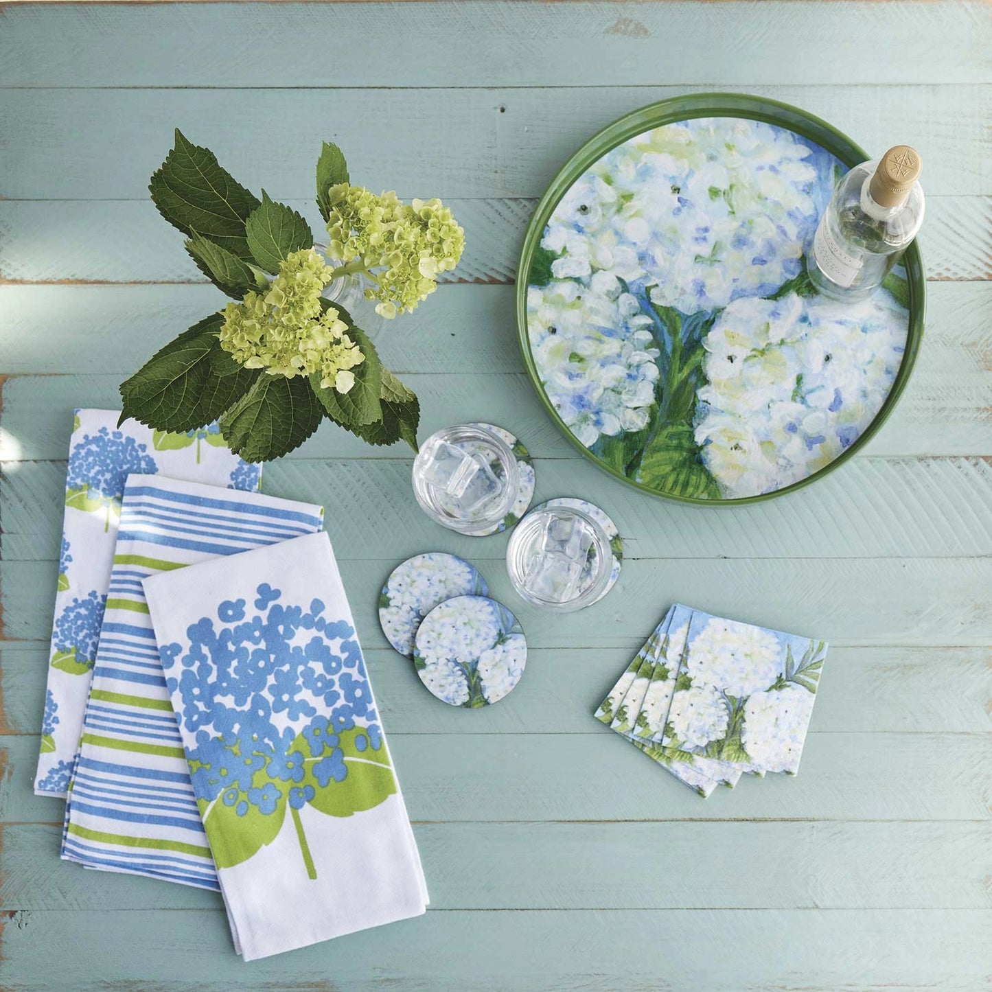 White Hydrangeas Round Laquer Serving Tray