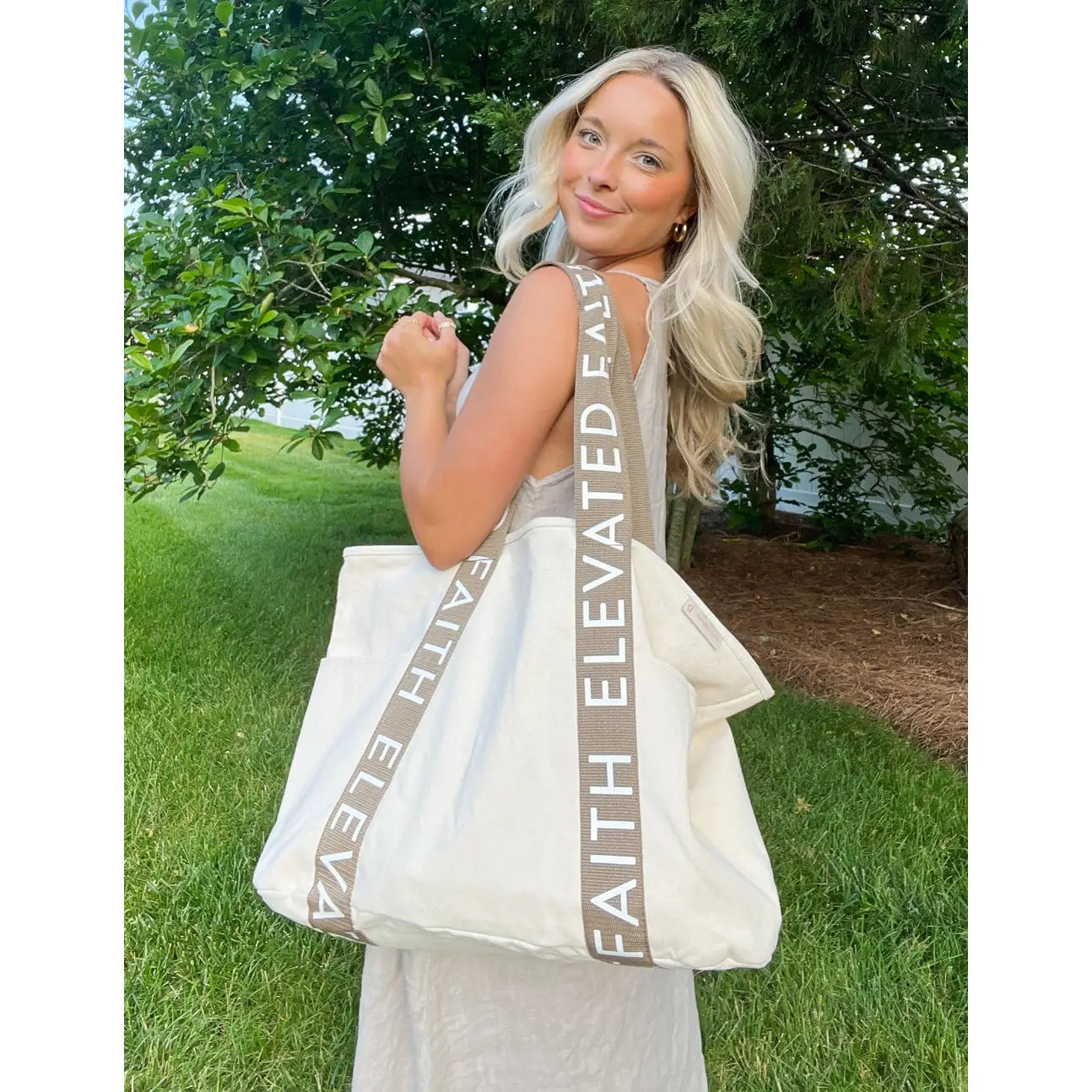 The Large Everyday Tote