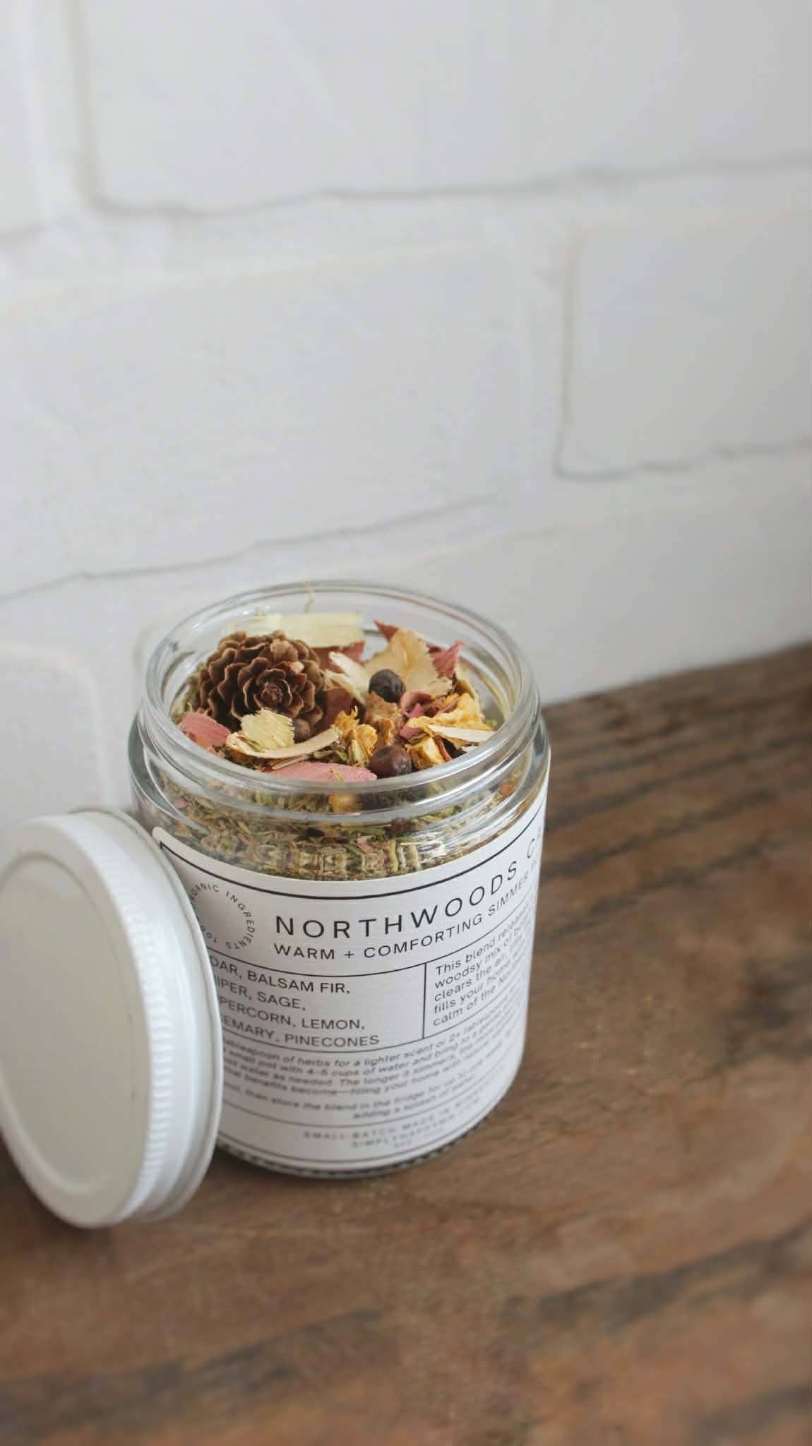 Northwoods Cabin | Warm + Comforting Simmer Pot Blend
