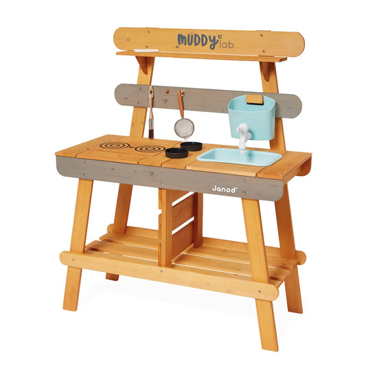 Muddy Lab Outdoor Kitchen