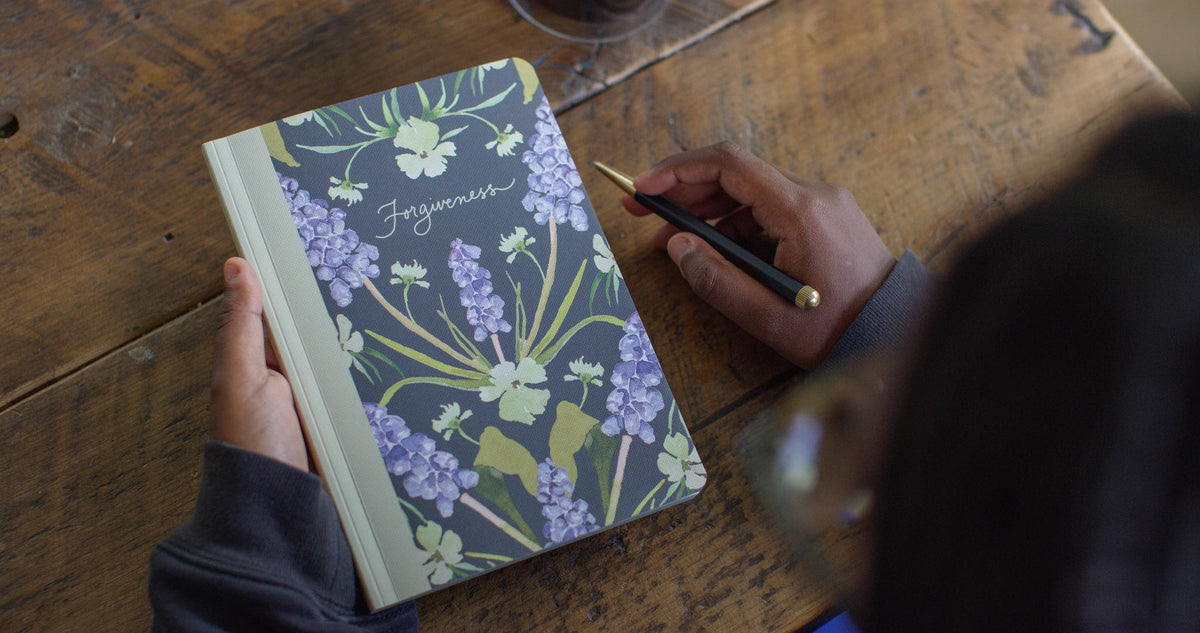 ESV Prayer Journal: 30 Days on Forgiveness
