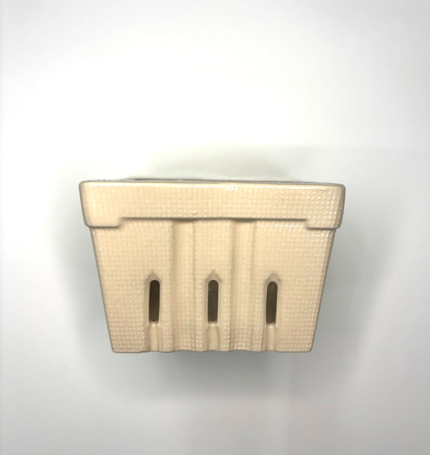 Textured Stoneware Berry Bowl