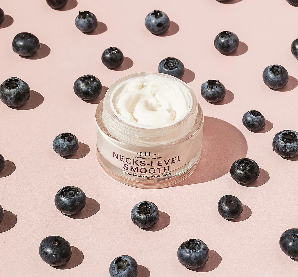 NECKS-LEVEL SMOOTH™ ULTRA-SMOOTHING TRIPLE EFFECT NECK CREAM