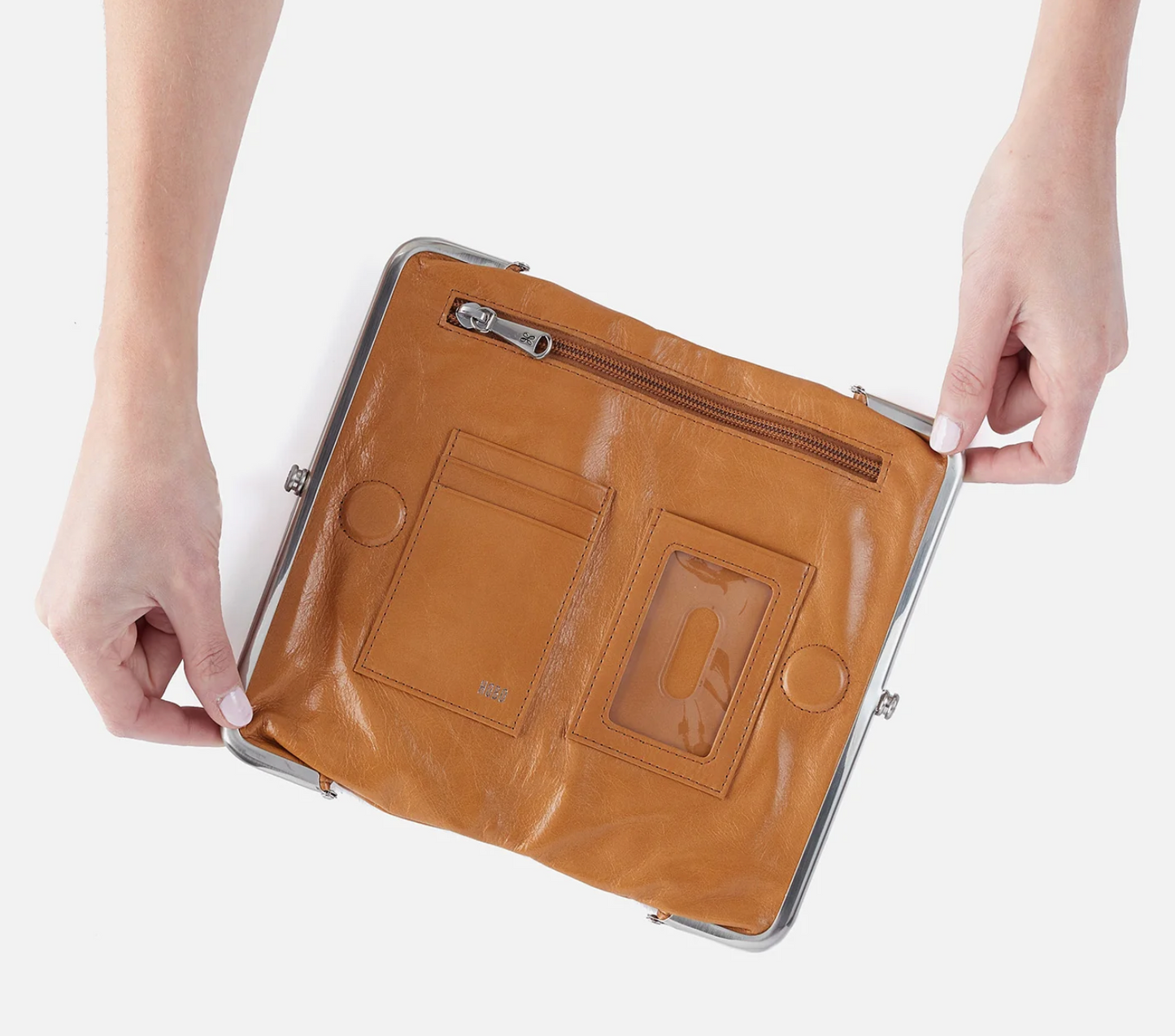 HOBO Lauren Frame Clutch Wallet – Natural