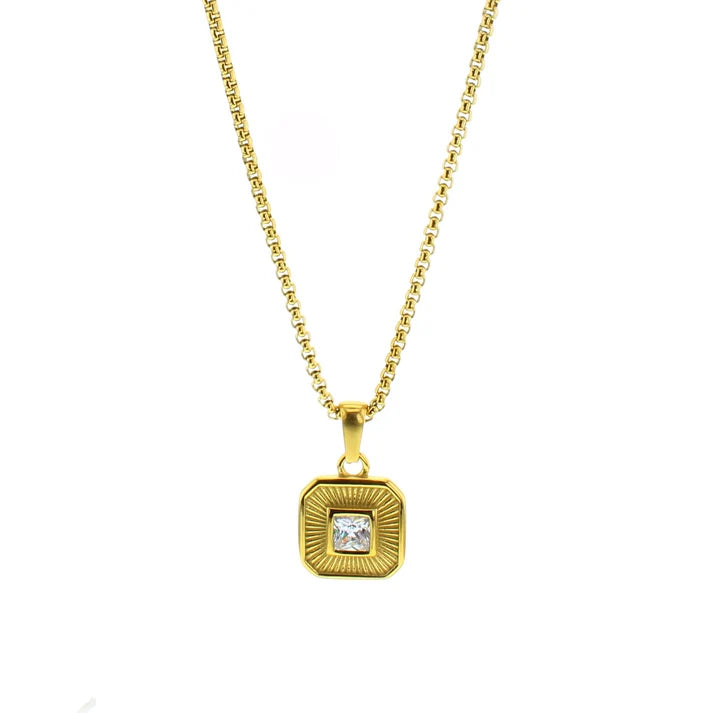 The Remy Waterproof Gold Pendant Necklace