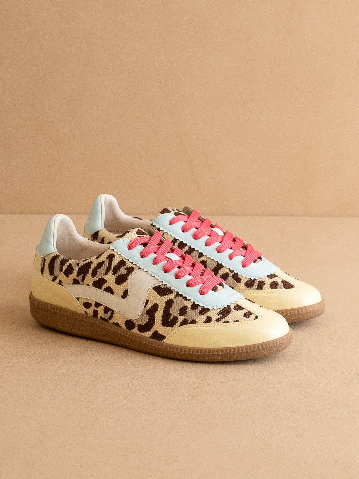 Kyla Classic Low Top Sneakers | Women's Everyday Lace-Up Sneakers