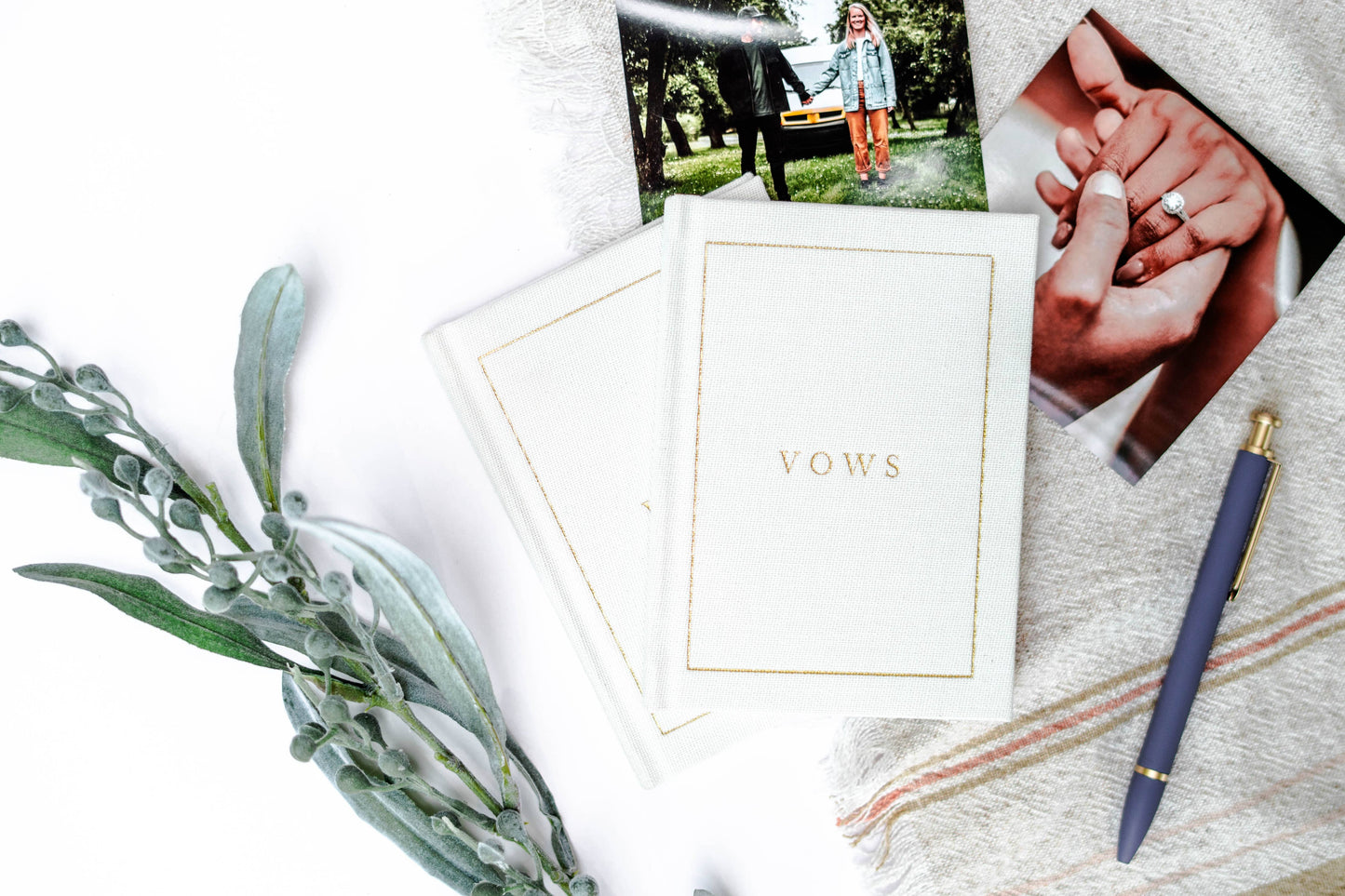 Wedding Vow Books - Wedding Keepsake Book w/Gold Foil Linen: Off-White