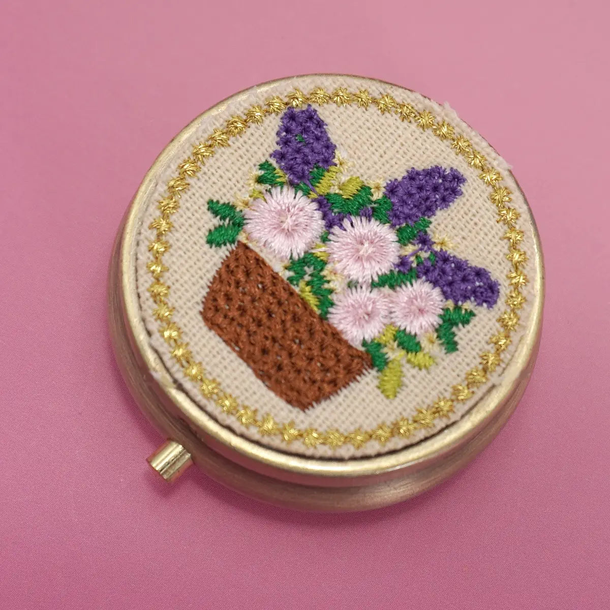 EMBROIDERY JEWELRY ORGANIZER