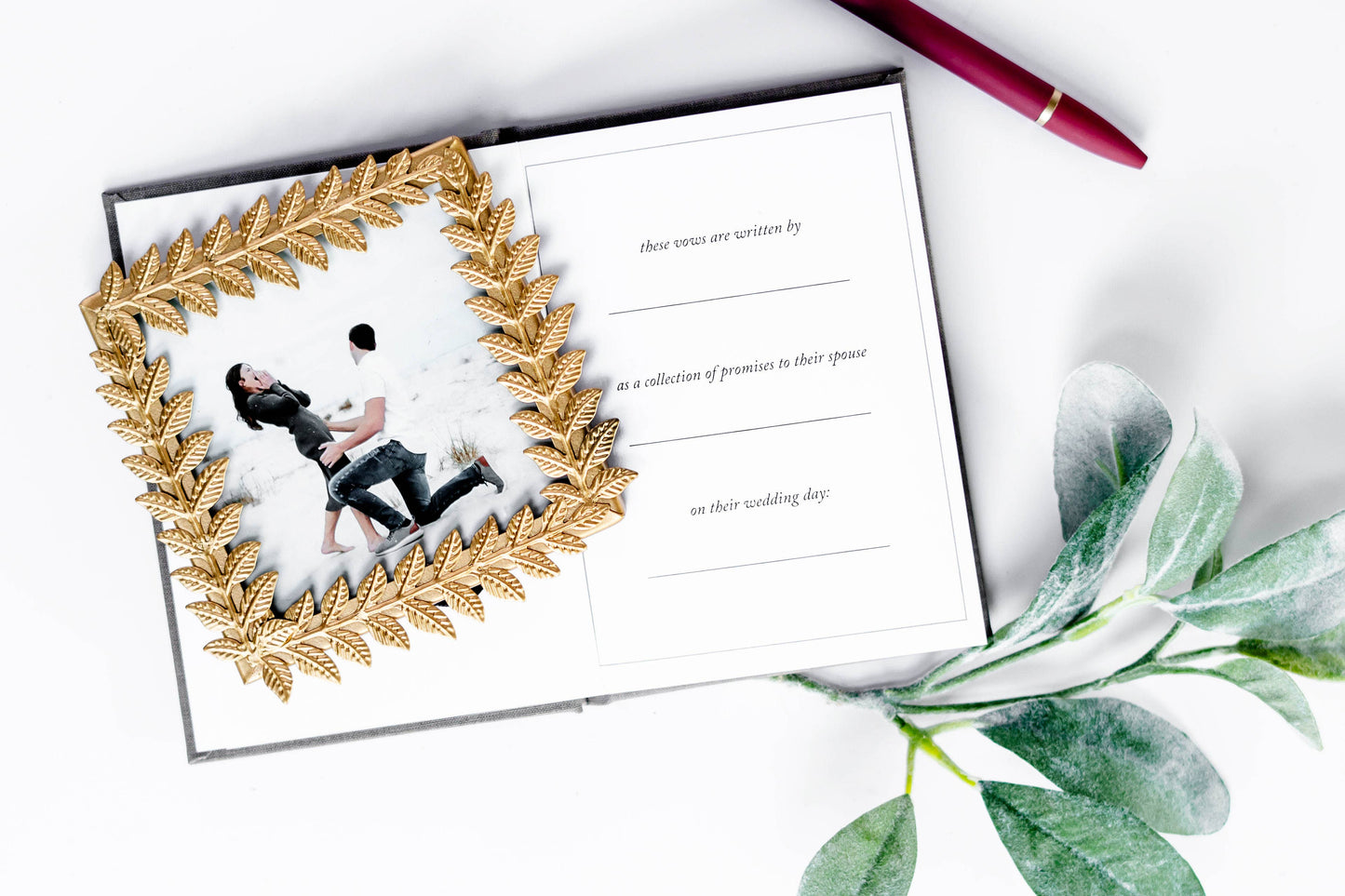 Wedding Vow Books - Wedding Keepsake Book w/Gold Foil Linen: Off-White